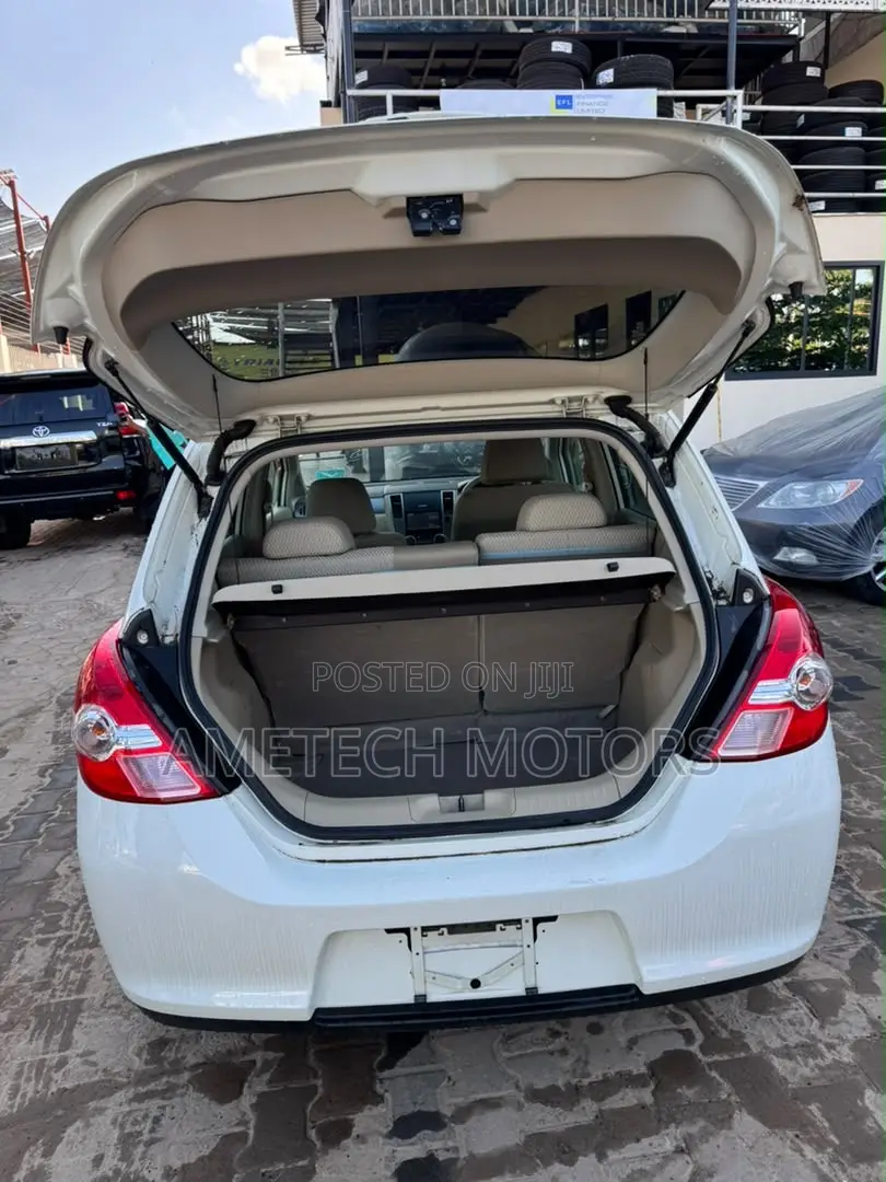 Nissan Tiida 2009 White