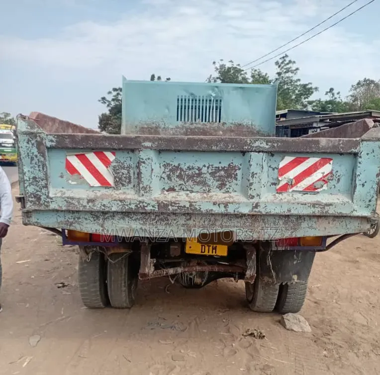Fusso Tipper Mayai