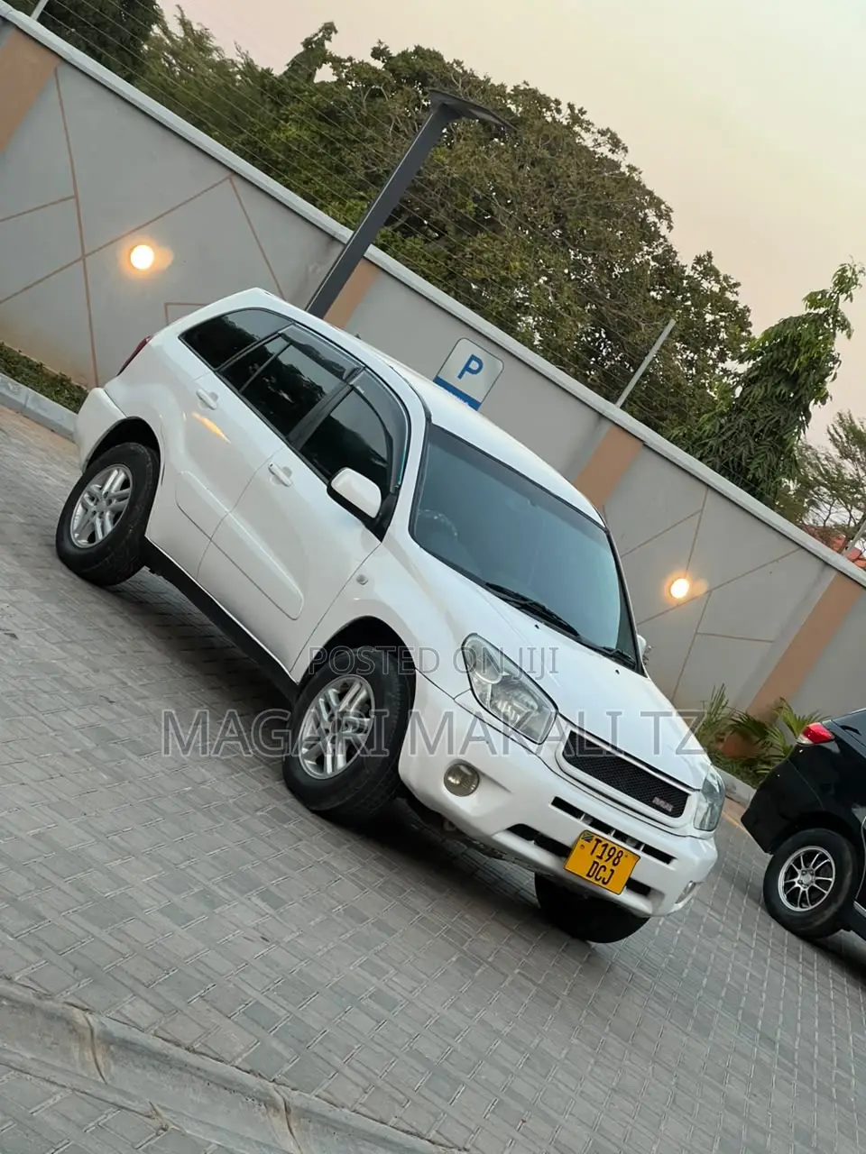 Toyota RAV4 2.0 D-4D 4x4 2006 White