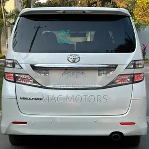 Toyota Vellfire 2010 White