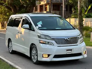 Toyota Vellfire 2010 White