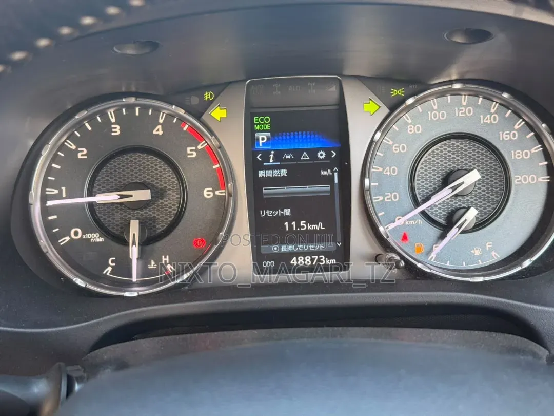 Toyota Hilux 2021 Black