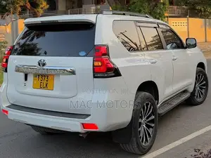 Toyota Land Cruiser Prado 2.7 2020 White