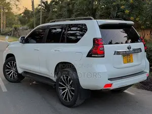 Toyota Land Cruiser Prado 2.7 2020 White