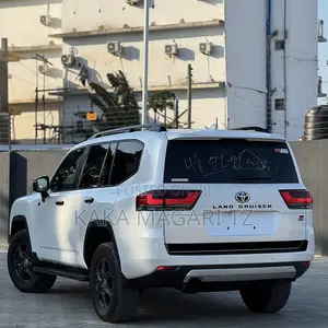 New Toyota Land Cruiser 2024 Pearl