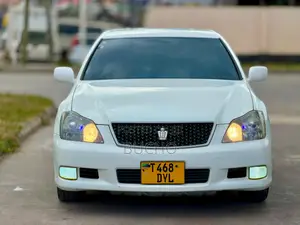 Toyota Crown 2007 White