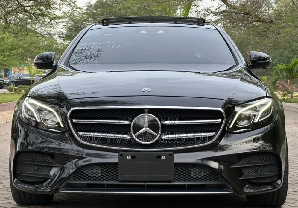 Mercedes-Benz E200 2016 Matt Black