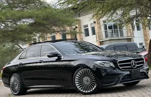 Mercedes-Benz E200 2016 Matt Black
