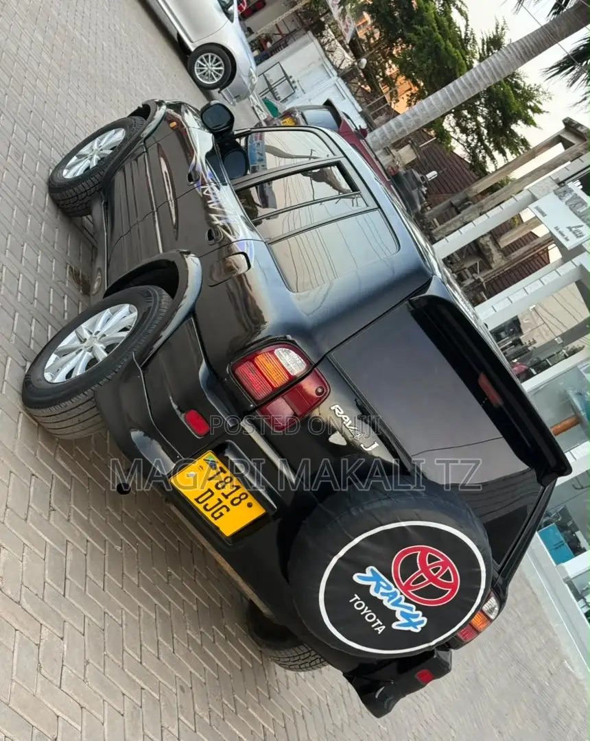 Toyota RAV4 Automatic 2003 Black