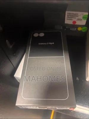 New Samsung Galaxy Z Flip7 256 GB