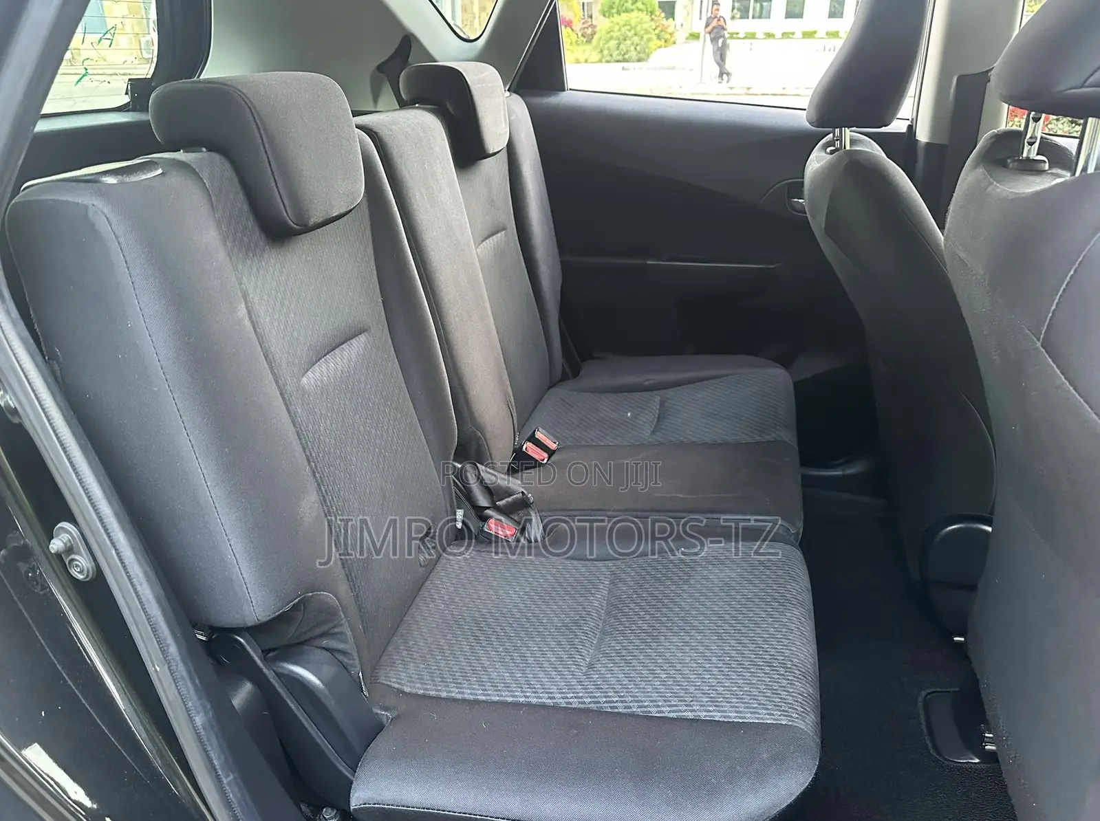 Toyota Ractis 2011 Black
