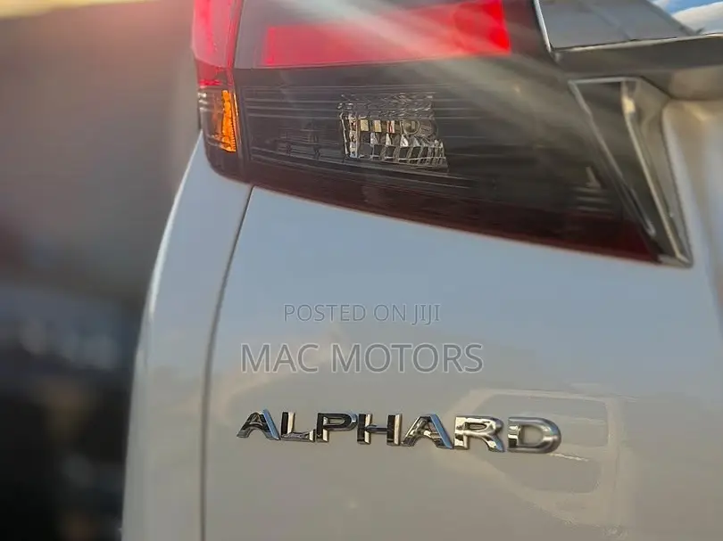 Toyota Alphard 2017 White