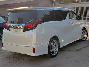 Toyota Alphard 2017 White