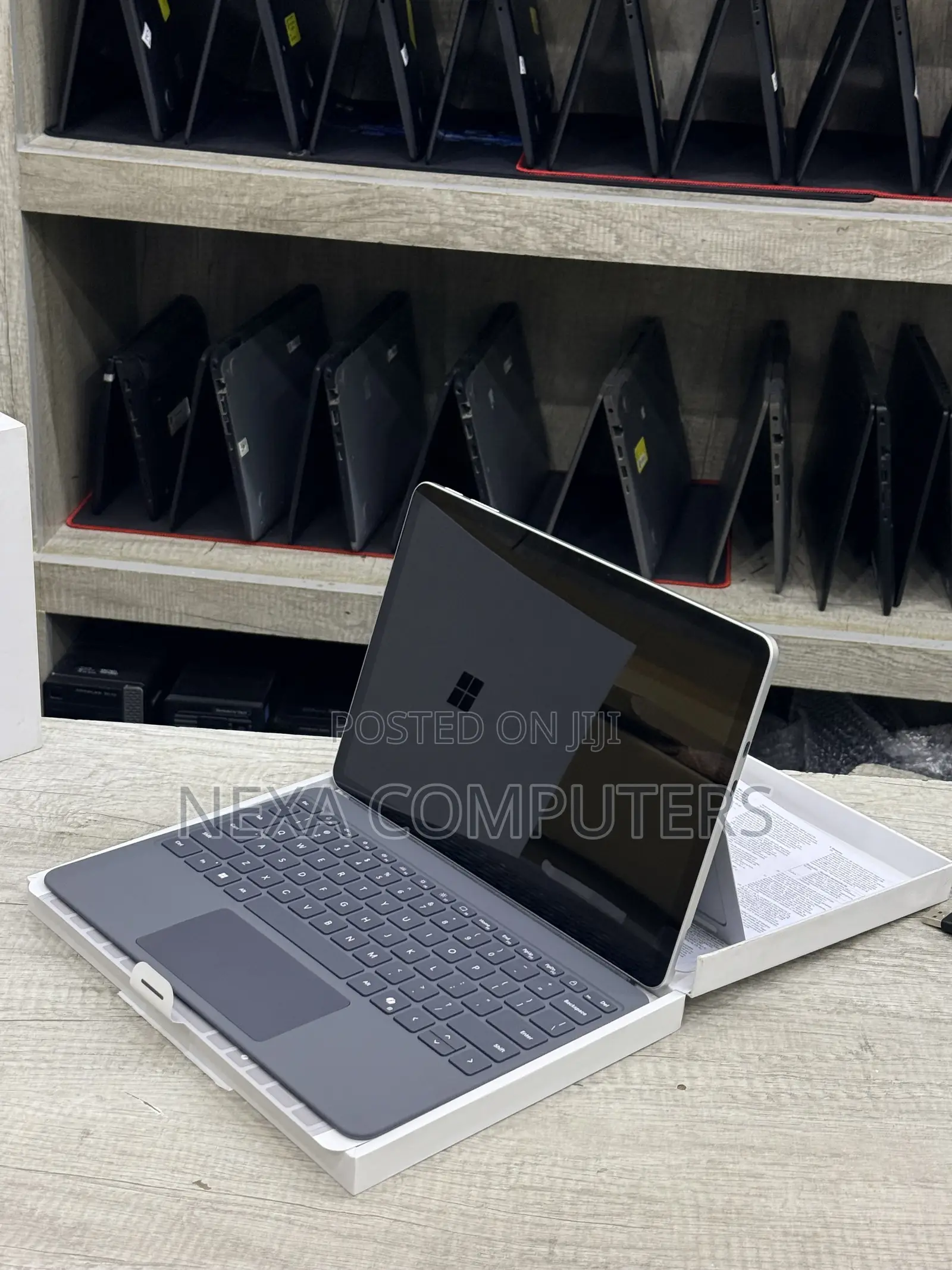 New Laptop Microsoft 16GB Qualcomm Snapdragon X Plus SSD 256GB