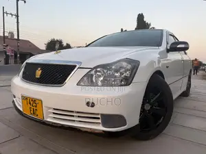 Toyota Crown 2007 White