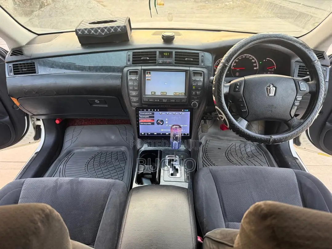 Toyota Crown 2007 White