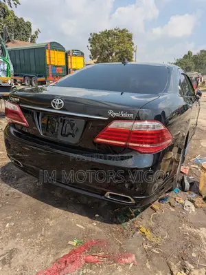 Toyota Crown 2010 Black