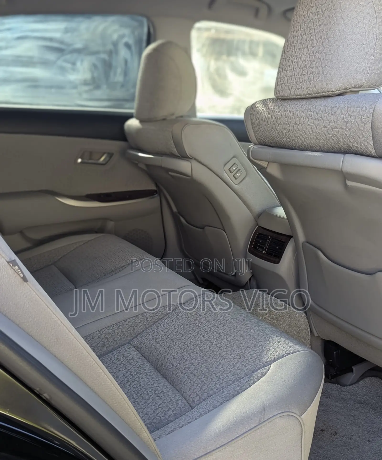 Toyota Crown 2010 Black