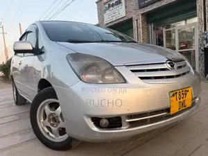 Toyota Corolla Spacio 2003 Gold