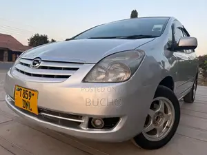 Toyota Corolla Spacio 2003 Gold