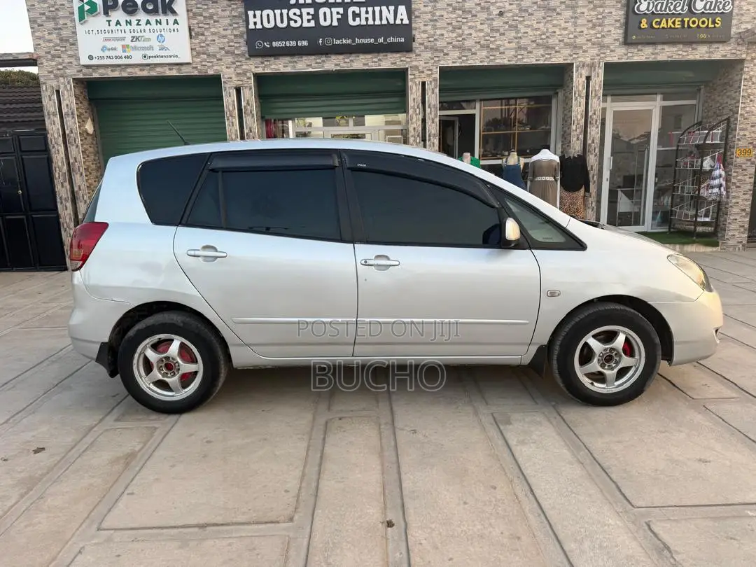 Toyota Corolla Spacio 2003 Gold