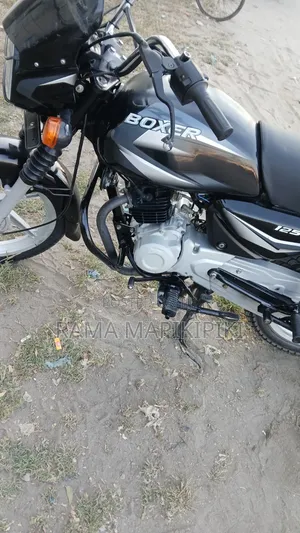 Bajaj Boxer 125 2025 Black