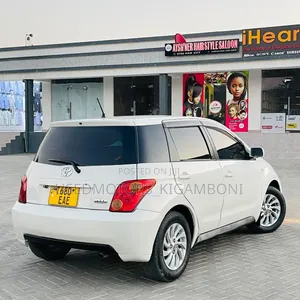 Toyota IST 2005 Pearl