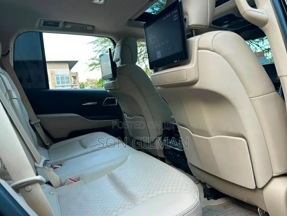 Toyota Land Cruiser 2023 Black