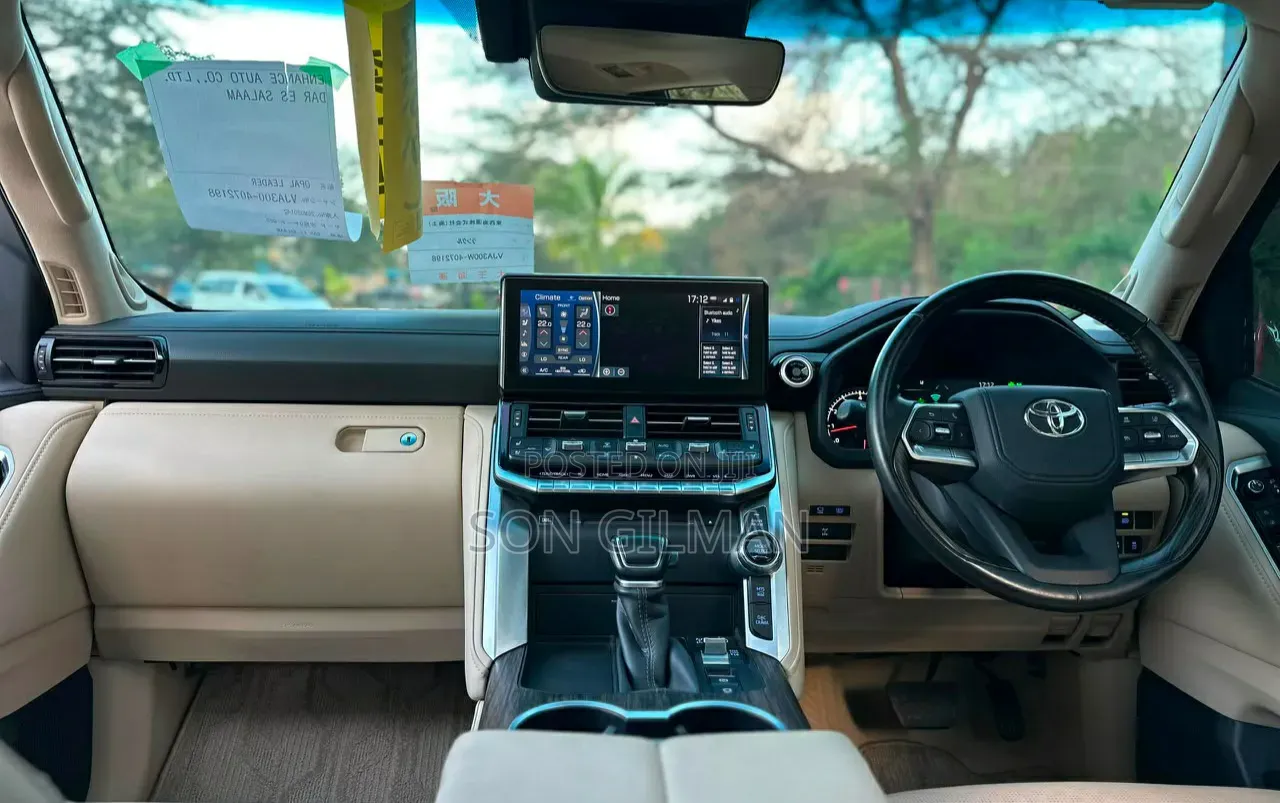 Toyota Land Cruiser 2023 Black