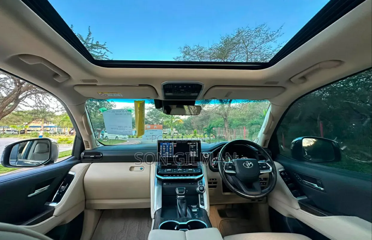 Toyota Land Cruiser 2023 Black