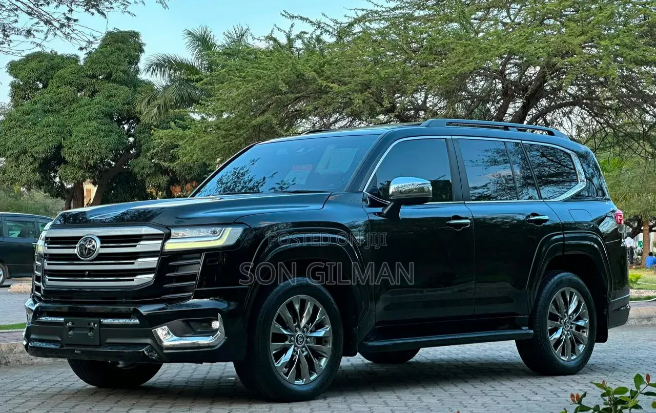 Toyota Land Cruiser 2023 Black