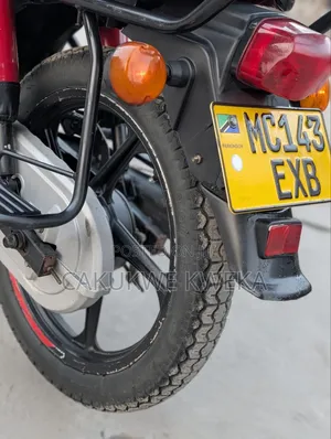 TVS HLX 125 2025 Black