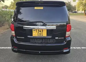 Toyota Rumion 1.5 FWD 2023 Black
