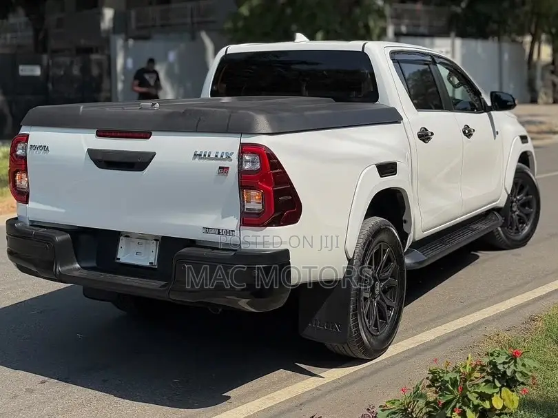 Toyota Hilux Revo Double Cab Deisel 2.4 AWD 2022 White