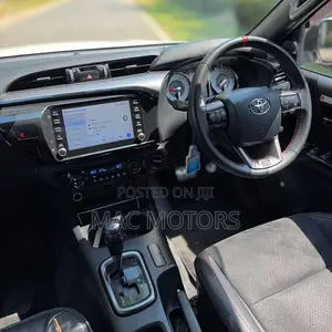 Toyota Hilux Revo Double Cab Deisel 2.4 AWD 2022 White