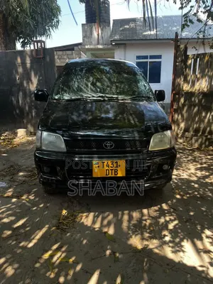 Toyota Noah 2005 Black