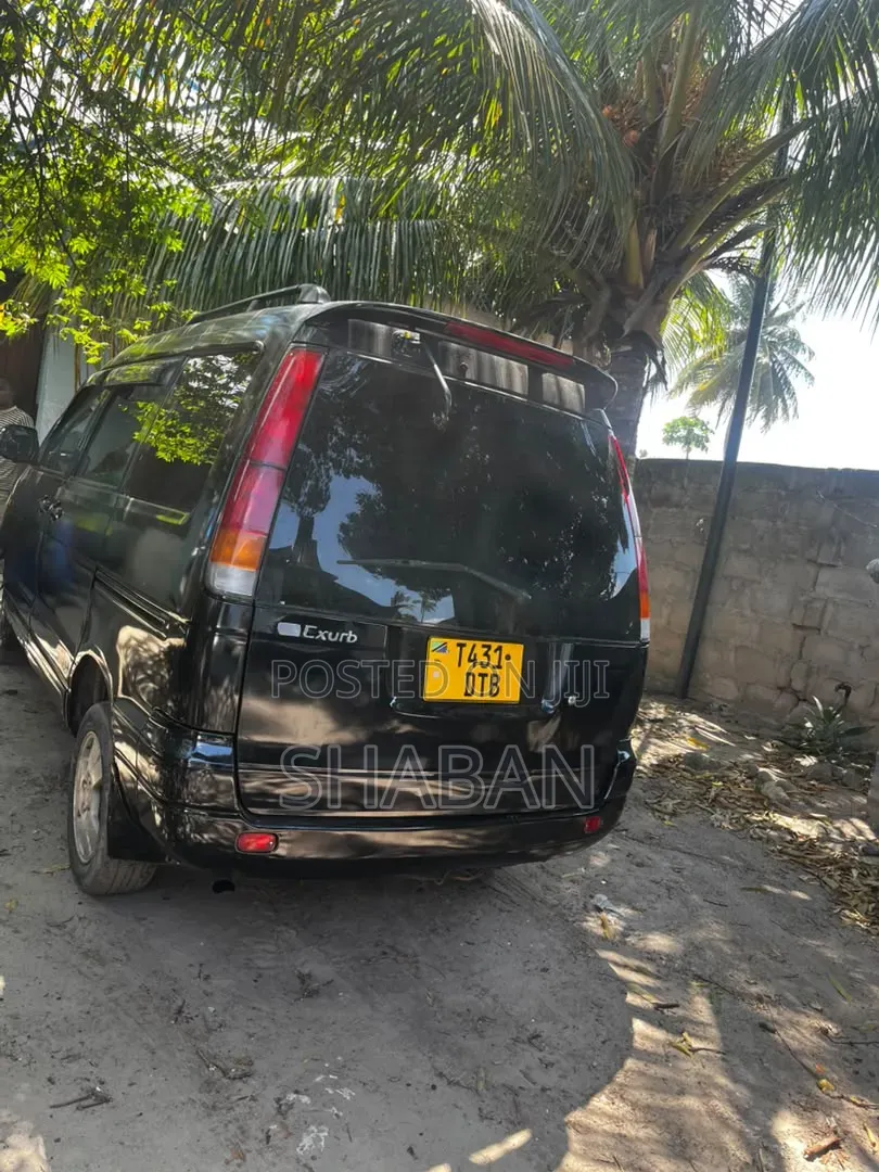 Toyota Noah 2005 Black