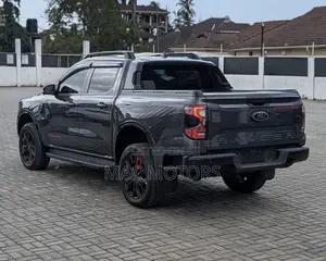 Ford Ranger Wildtrak 2023 Gray