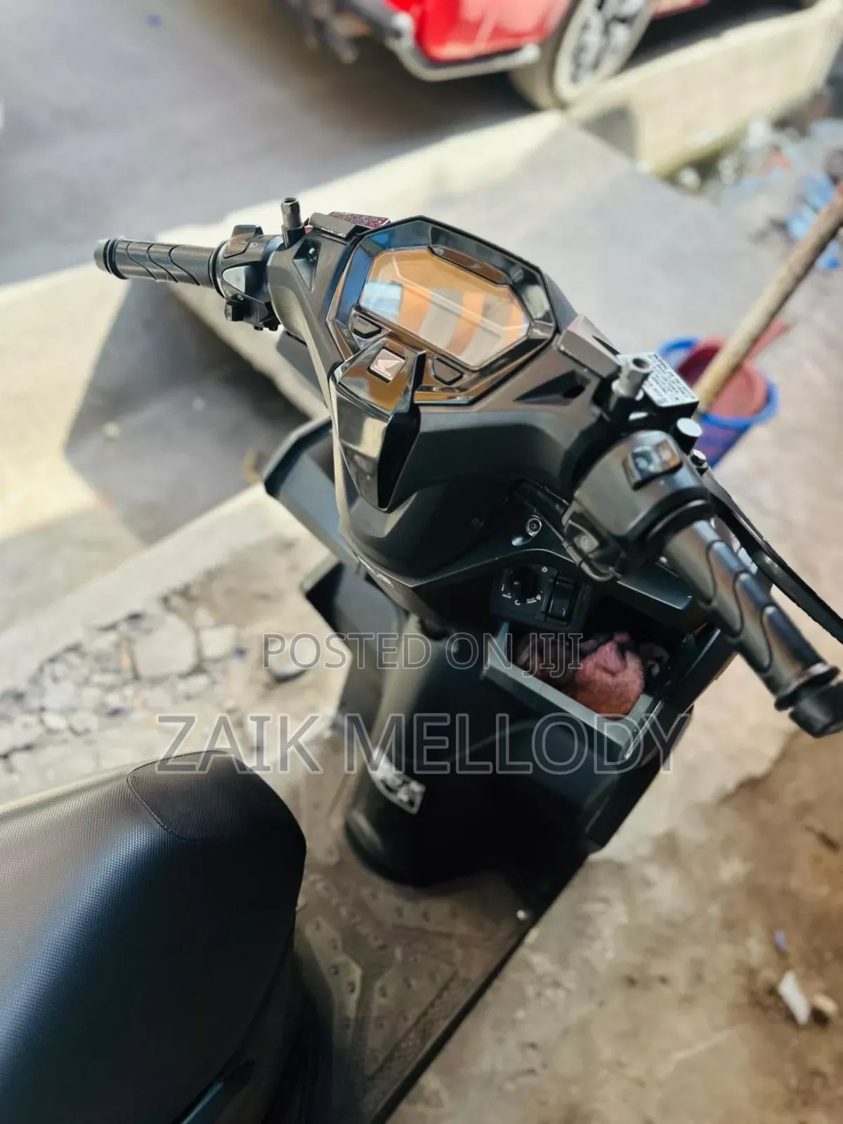 New Vespa GTS 125 Racing Sixties 2020 Black