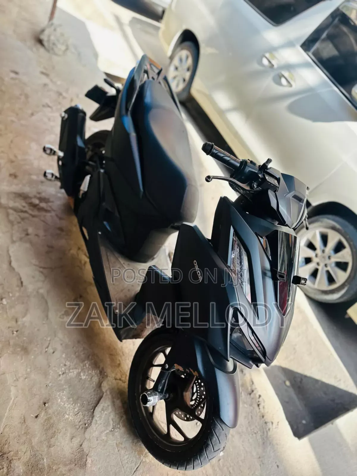 New Vespa GTS 125 Racing Sixties 2020 Black