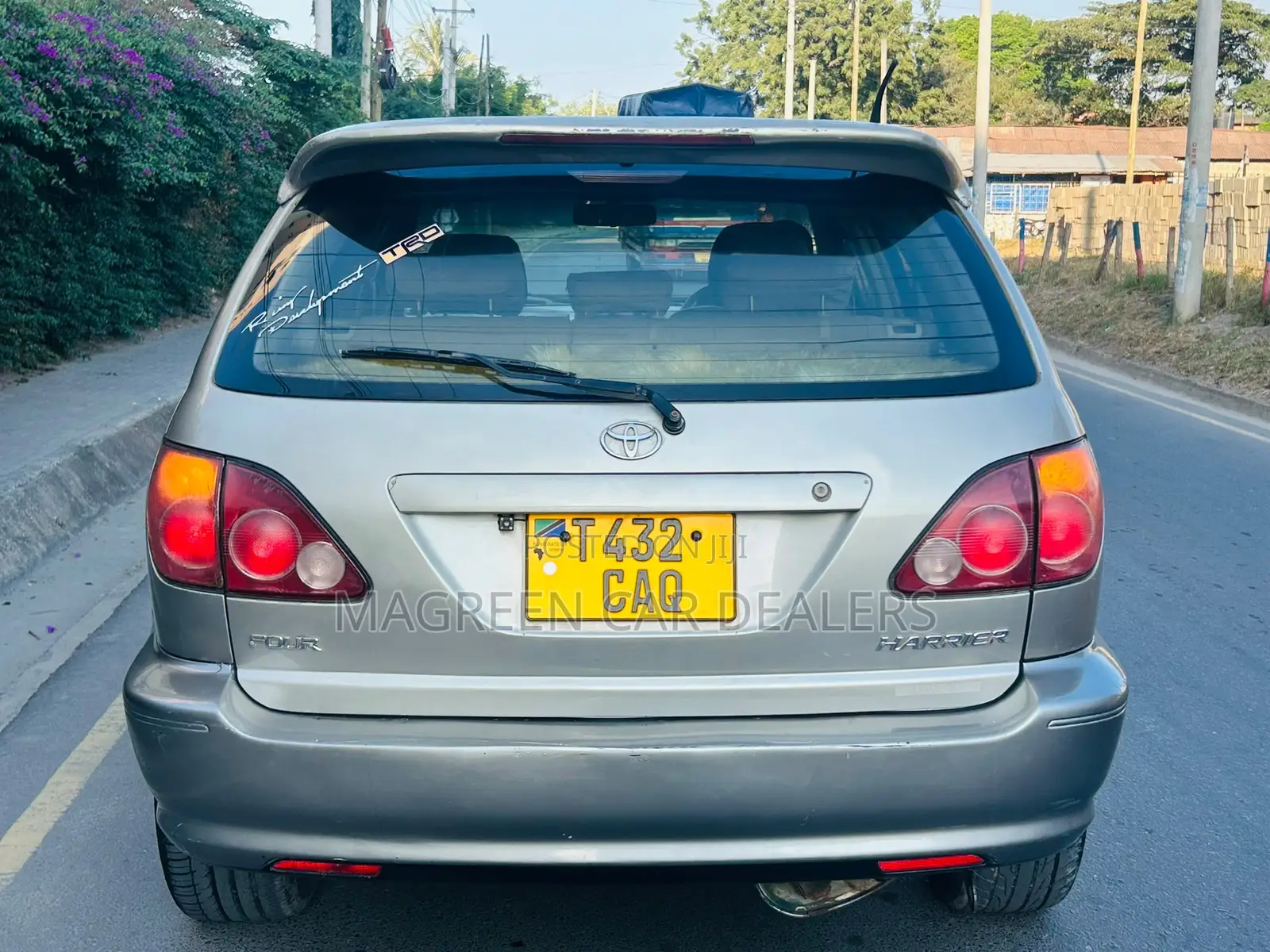 Toyota Harrier 2002 Gold