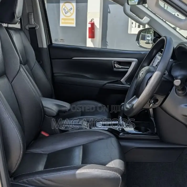 Toyota Fortuner 2.4 D RWD 2024 Gray