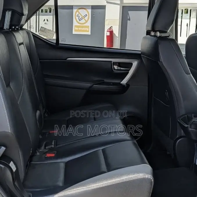 Toyota Fortuner 2.4 D RWD 2024 Gray