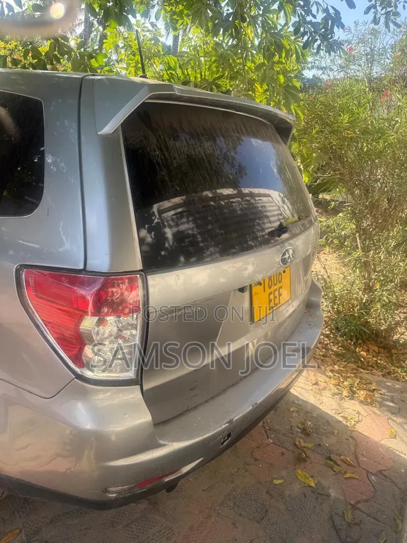 Subaru Forester 2009 Gray