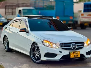 Mercedes-Benz E-Class 2022 White