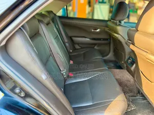 Toyota Crown 2009 Black