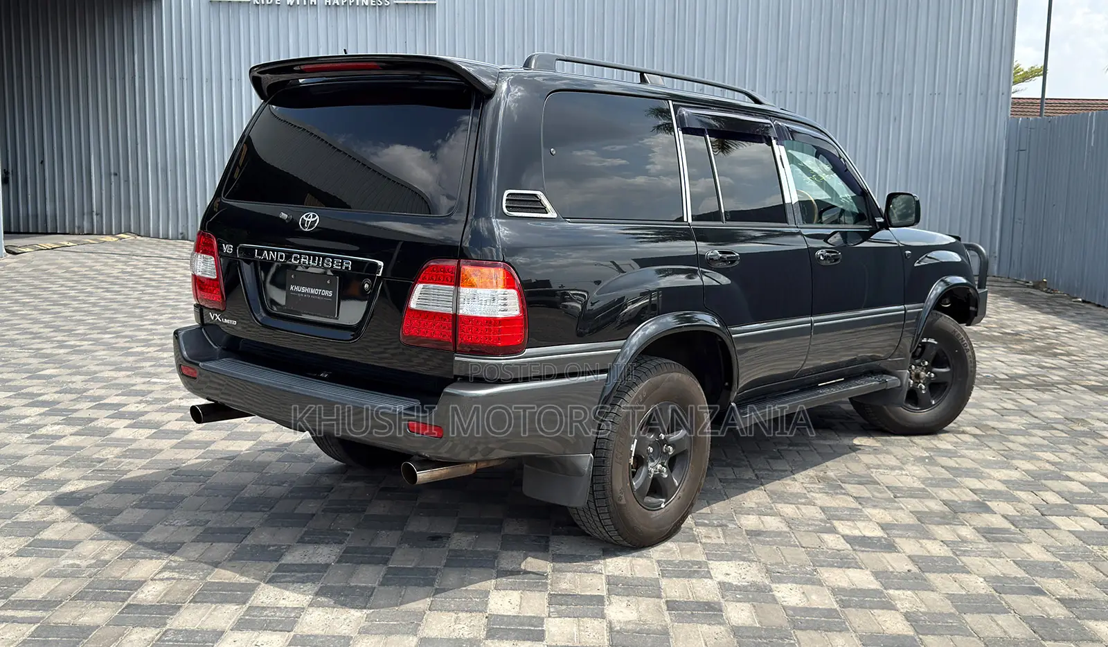 Toyota Land Cruiser 2005 Black