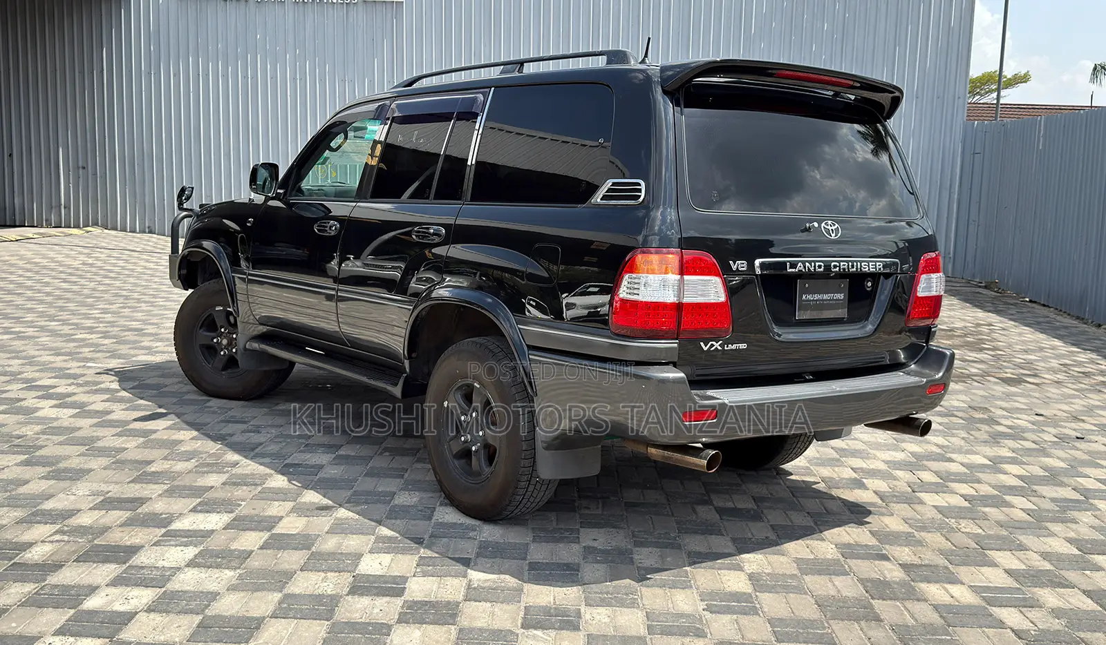 Toyota Land Cruiser 2005 Black