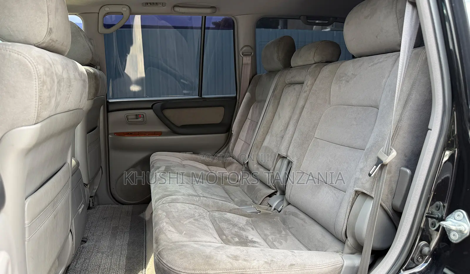 Toyota Land Cruiser 2005 Black