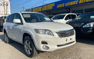 Toyota Vanguard 2008 White
